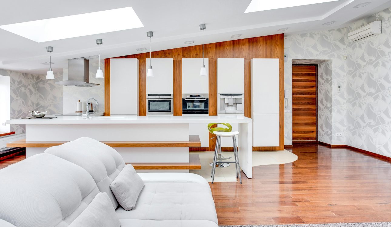 Luxury high-end home interior design in Mumbai with modern living room, designer furniture, ambient lighting, and elegant decor