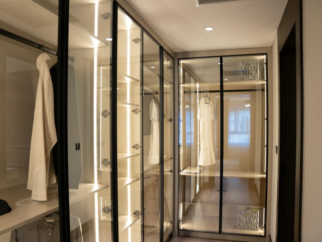 Luxury 4 BHK Interior Design Complete Guide for Mumbai in 2025 3 pexels ansar muhammad 380085065 27562211