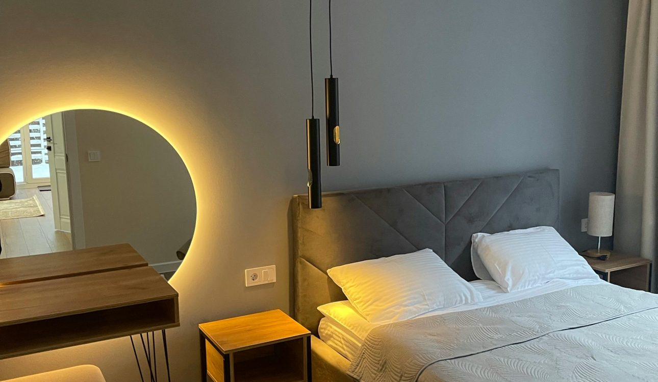 Luxury 3BHK interior design in Mumbai showcasing elegant living room, premium finishes, and modern décor.